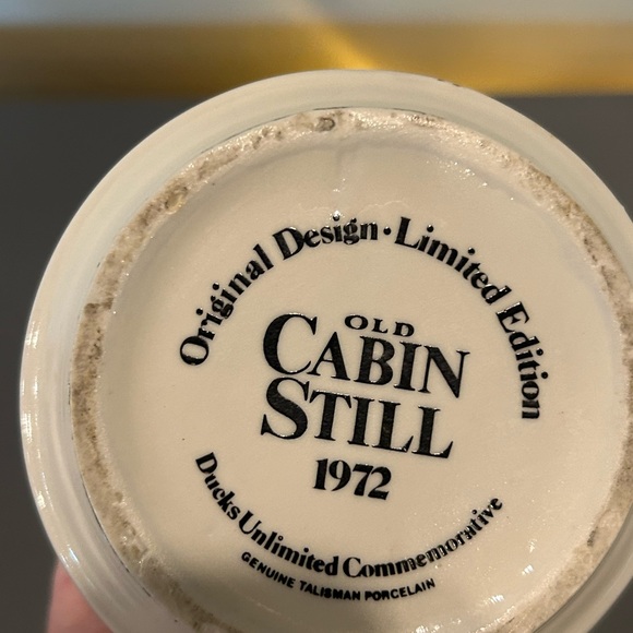 Ducks Unlimited cabin still decanter - Picture 3 of 3